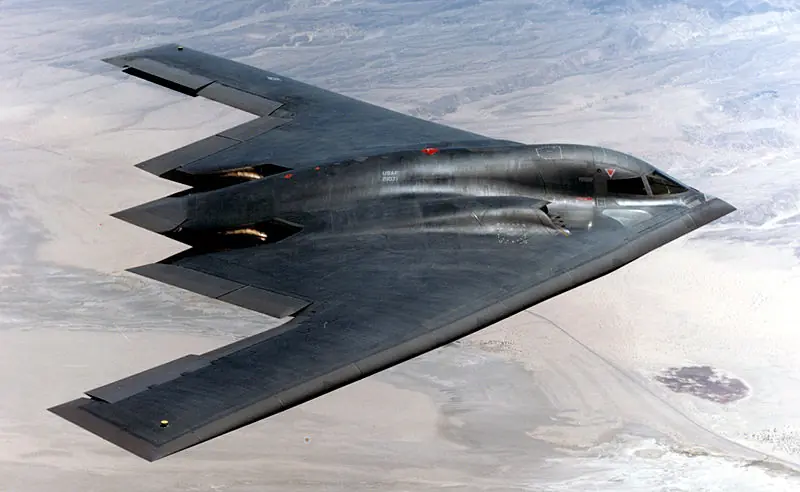 el avion furtivo y el ac 130