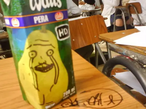 ymucho