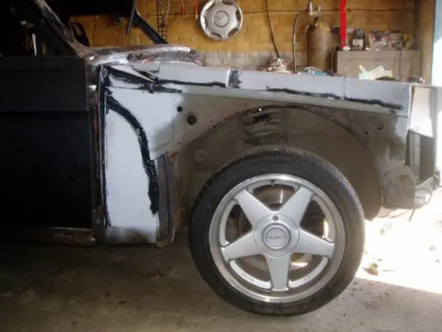 Restauro su auto en una semana