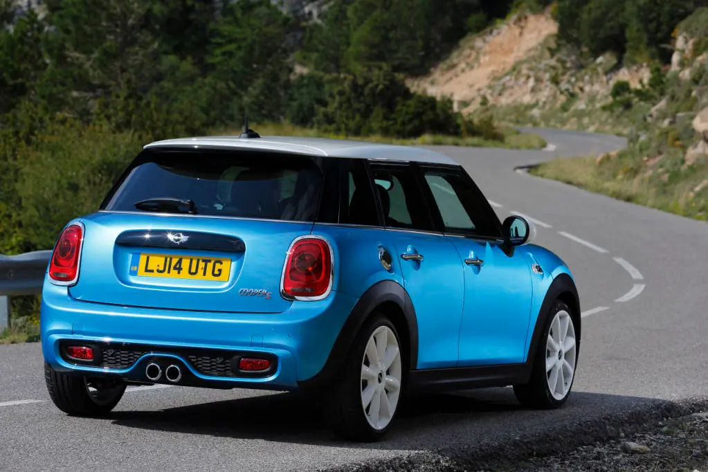 MINI 5 puertas