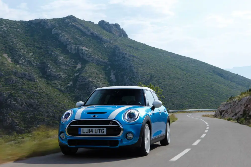MINI 5 puertas