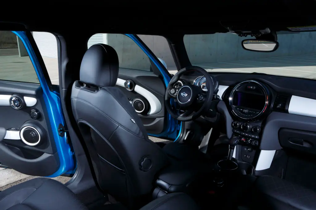 MINI 5 puertas, todos los detalles