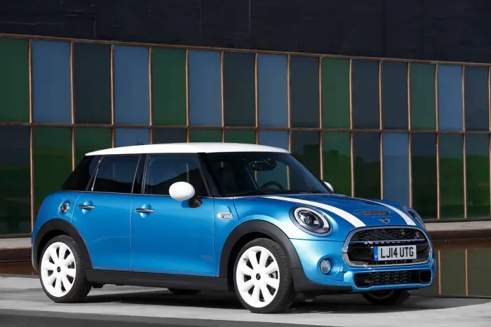 MINI 5 puertas