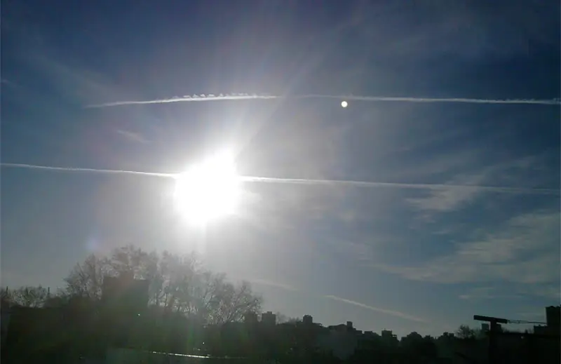 Rosario investiga el fenómeno ''Chemtrails''