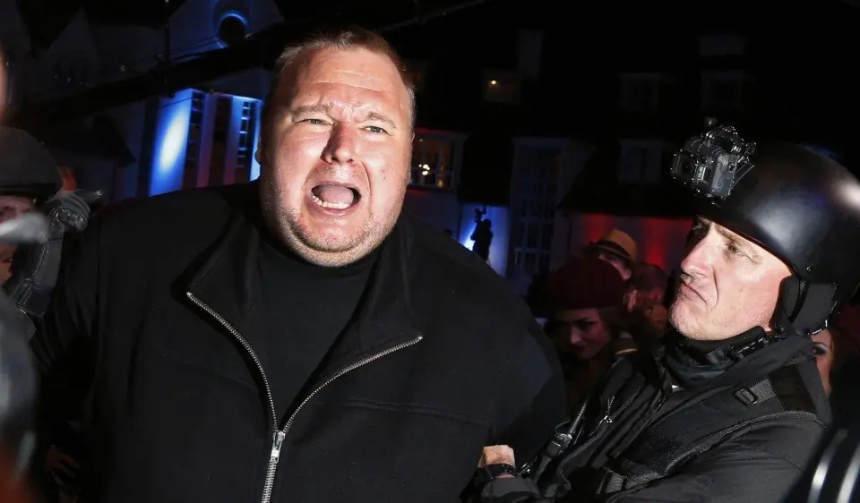 Kim Dotcom ofrece 5 millones