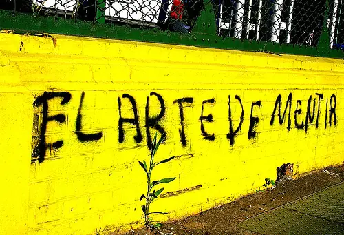 Las 14 claves para descubrir a un mentiroso