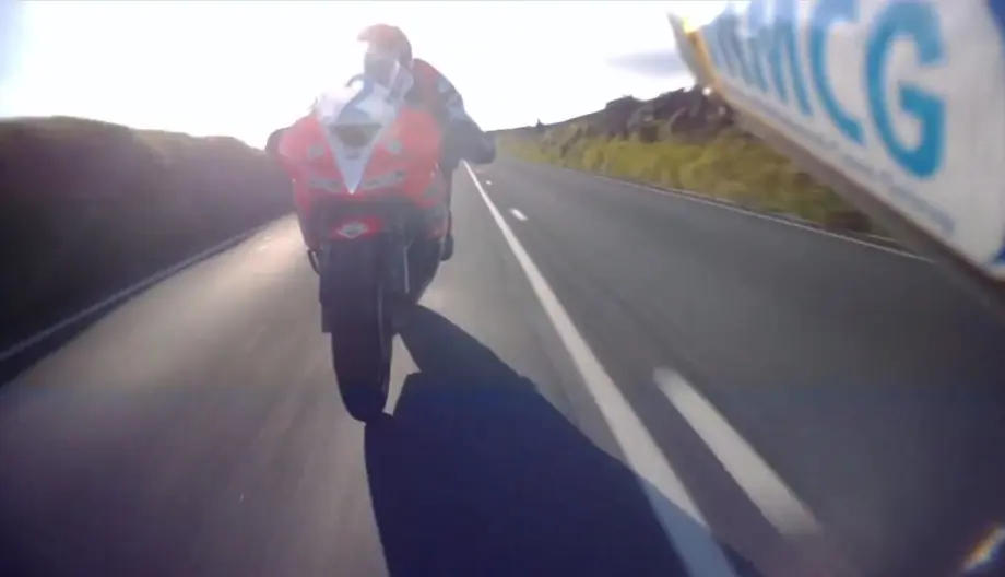 Si te gustan las motos y la Isla de Man Entra!!