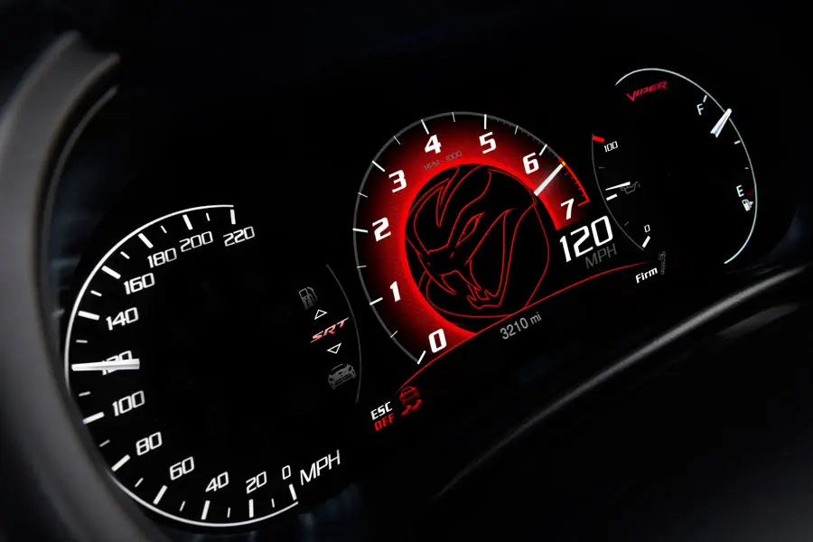 ¿Pagarías 140.000 euros por un SRT Viper importado?