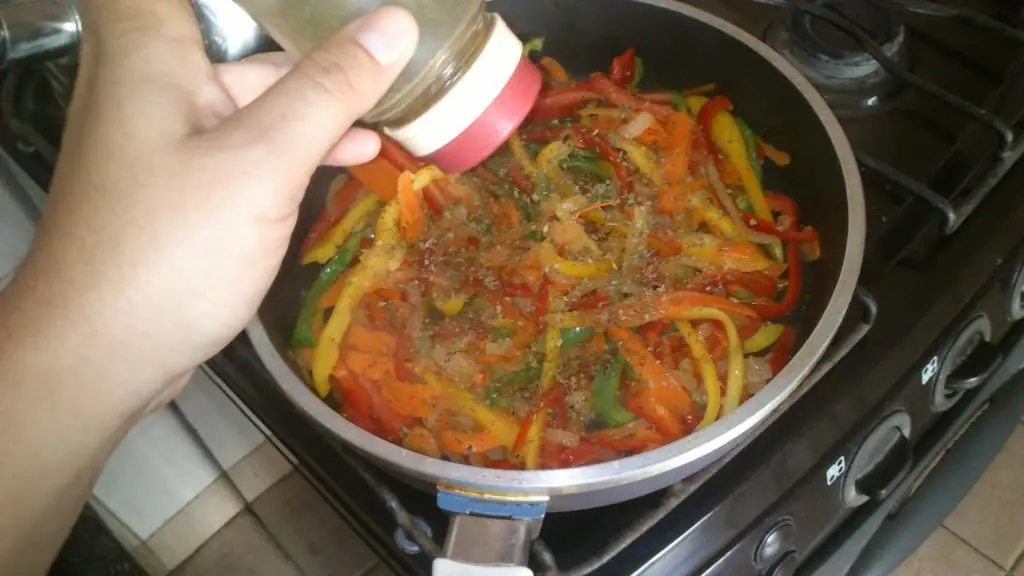 Bife a la olla, colorido con muuuuuchas verduras!!