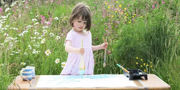 Una niña con autismo revoluciona el mundo del arte