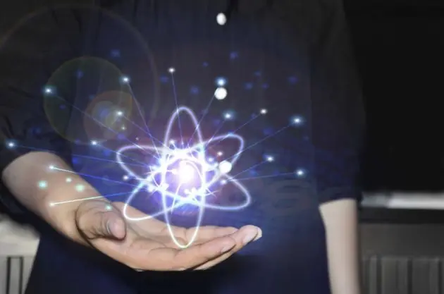 ¿Qué son los protones?