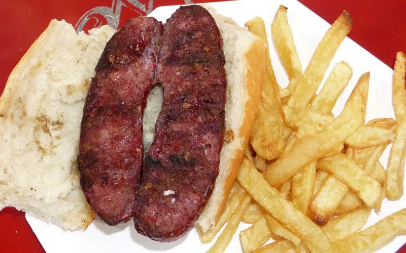 chorizo a la pomarola