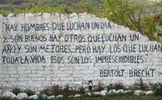 benedetti en las paredes