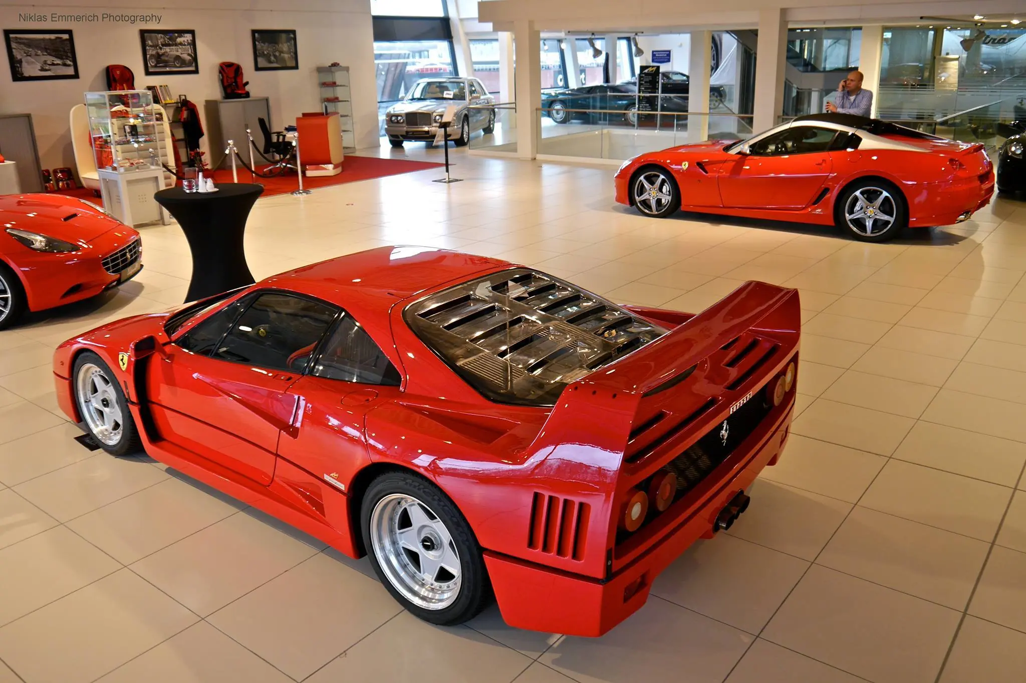 te gusta Ferrari entra (imagenes para tu escritorio)