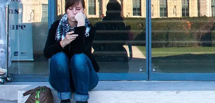 4 razónes para no espiar el celular de tu pareja