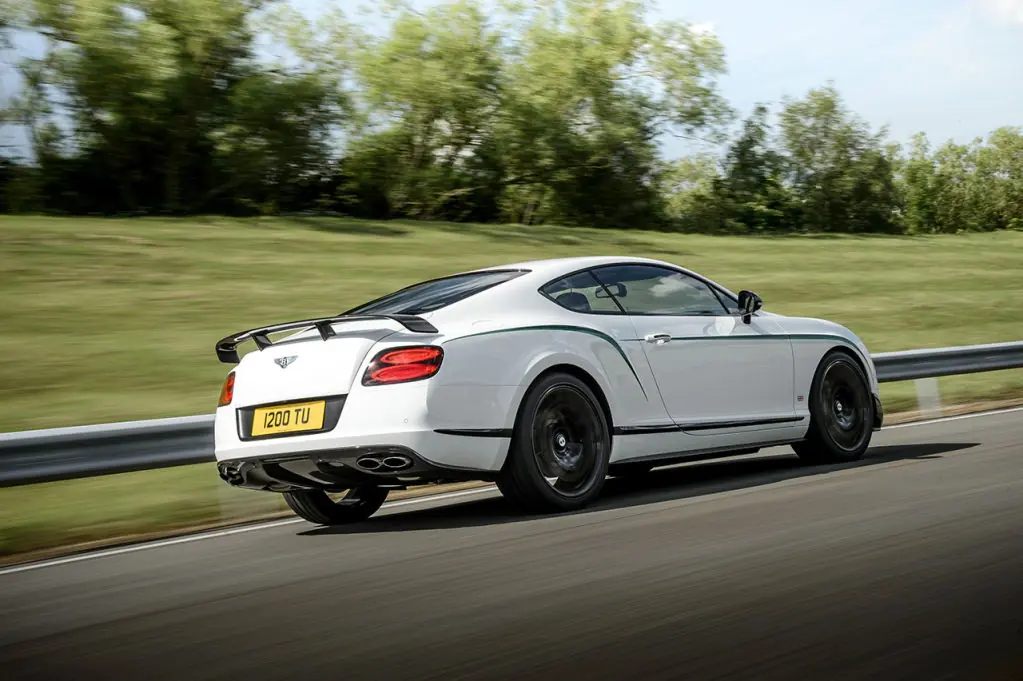 Bentley Continental GT3-R: el lujo quiere estar presente