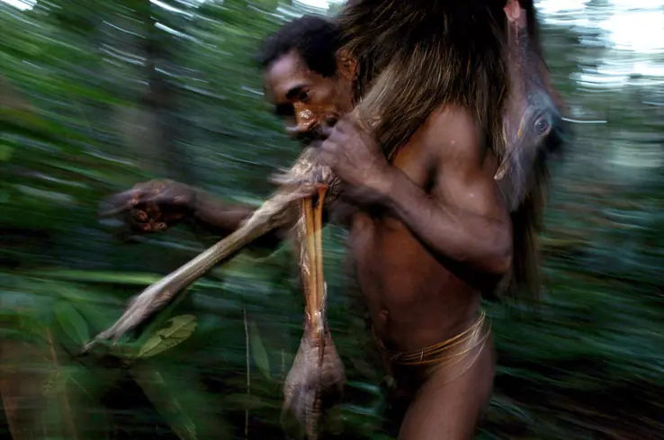 La última tribu Caníbal