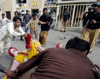 Ronald Mc Donald, Imágenes Abominables de Este Personaje