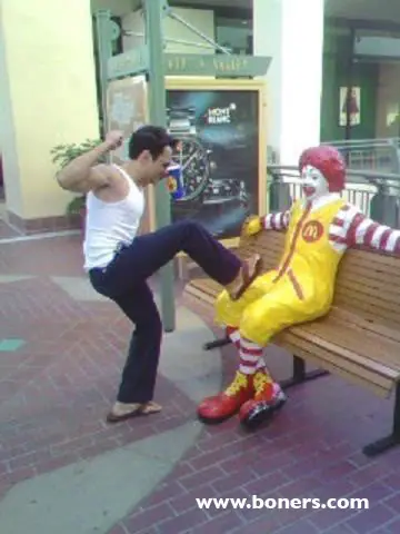 Ronald Mc Donald, Imágenes Abominables de Este Personaje