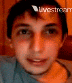 herni hablando por twitcam