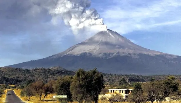 Despierta en Hawaii el volcán mas grande del mundo