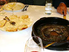 Comete una Lamprea