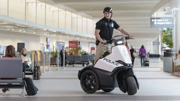 Conocé el nuevo modelo de Segway: un vehículo de tres rued