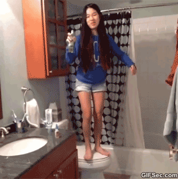 Gifs de mujeres que.....