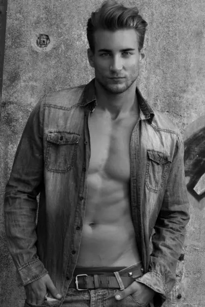 El ginecólogo más guapo del mundo
