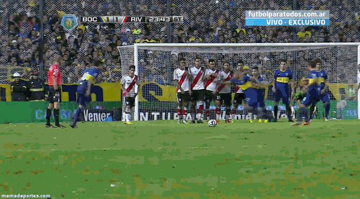 "Riquelme no es un buen jugador"