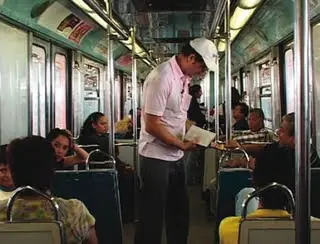12 cosas molestas de viajar en colectivo