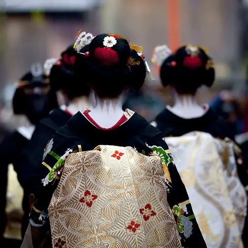 El Kimono, información e imágenes.