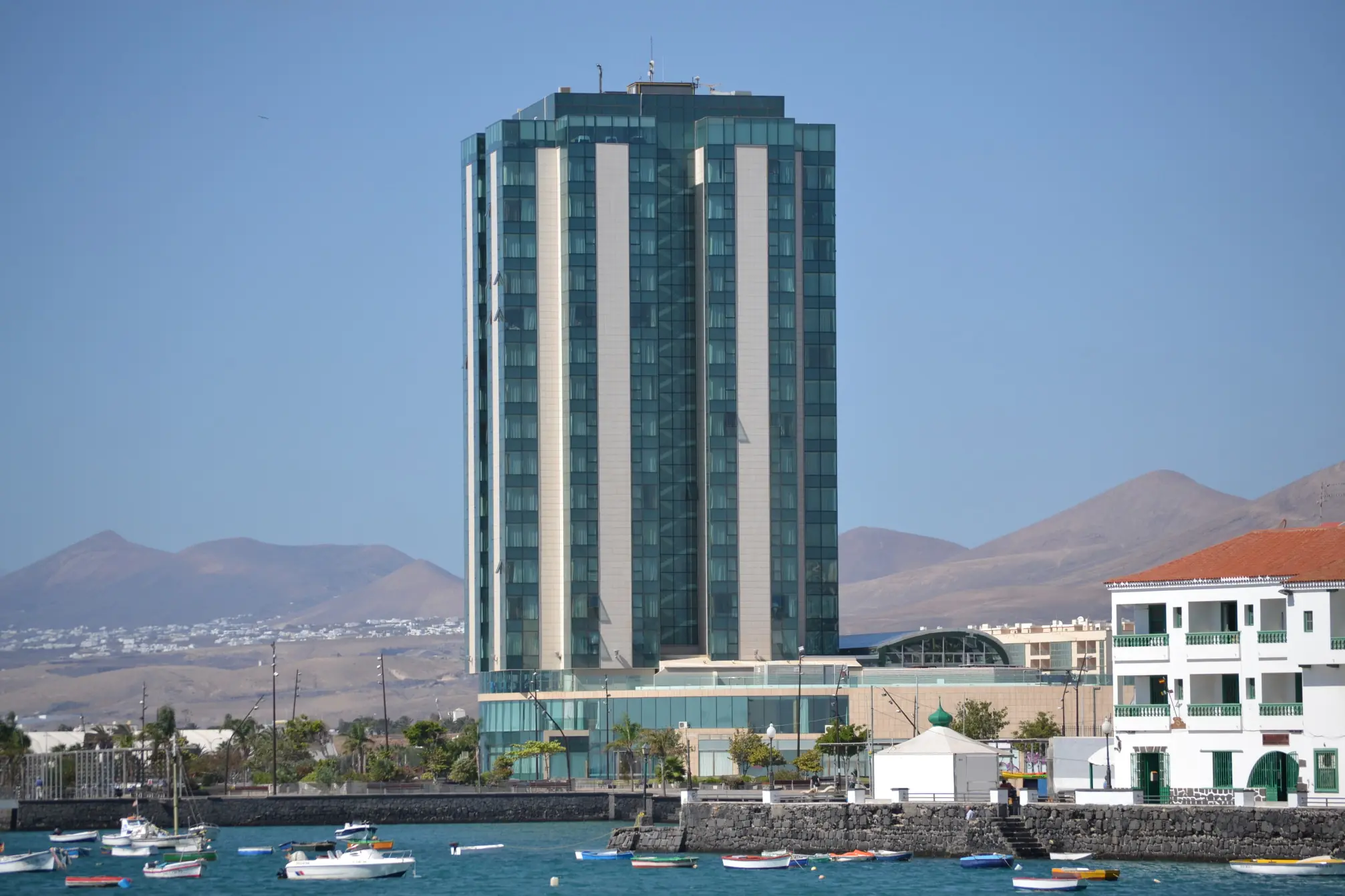 Paseo fotográfico por Lanzarote, La isla de lava