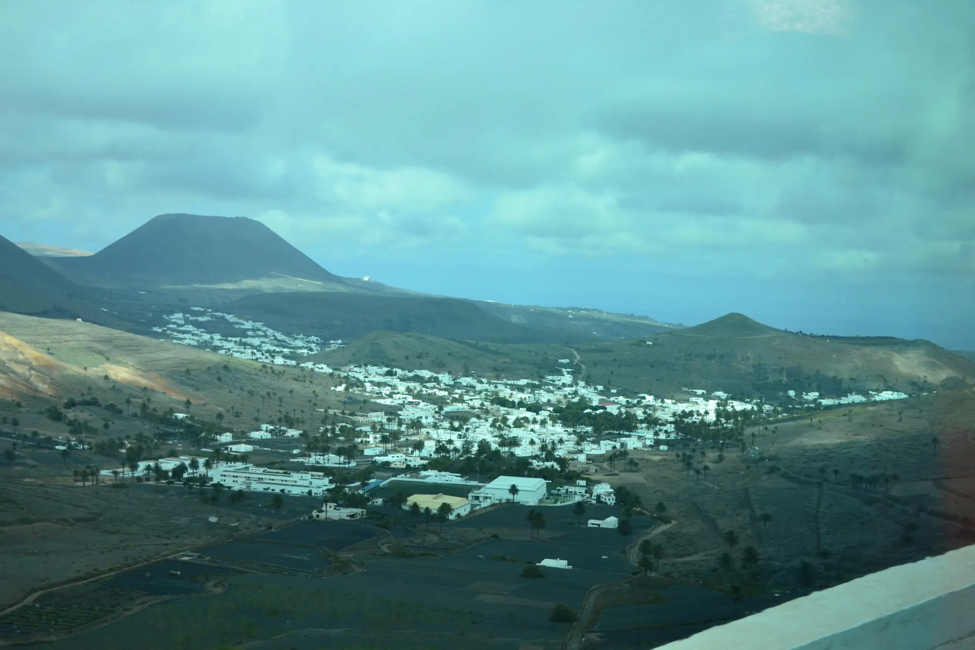 Paseo fotográfico por Lanzarote, La isla de lava