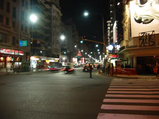 "Despierta la ciudad", texto propio.