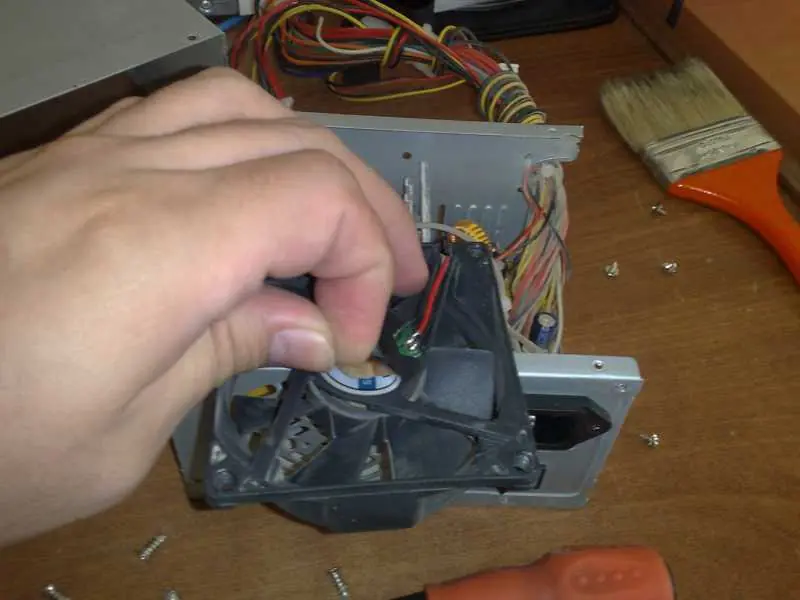 limpiar y lubricar fuente de alimentacion
