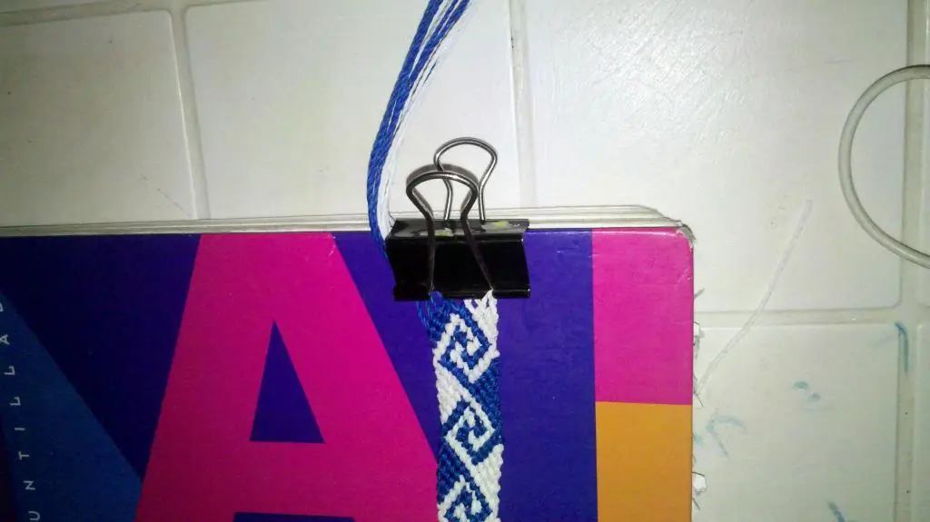 Como empezar y terminar una pulsera macrame :)