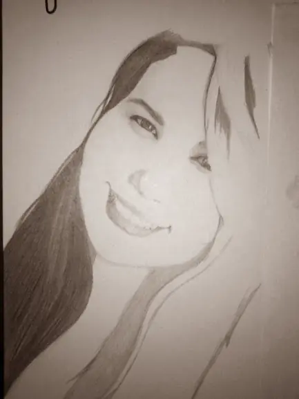 Dos retratos a lápiz: intentos minimalista-realista
