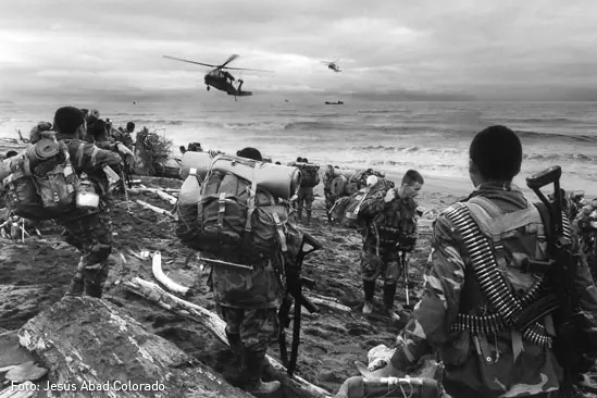 El fotógrafo que más ha retratado la guerra en Colombia