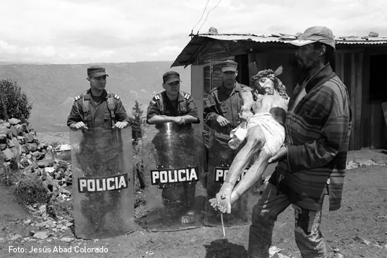 El fotógrafo que más ha retratado la guerra en Colombia
