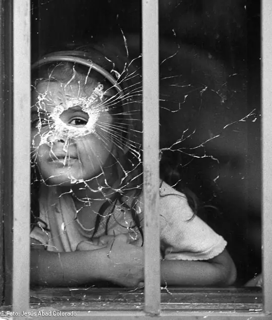 El fotógrafo que más ha retratado la guerra en Colombia