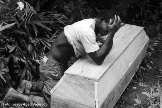 El fotógrafo que más ha retratado la guerra en Colombia