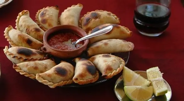 Empanadas tucumanas: cómo prepararlas así...
