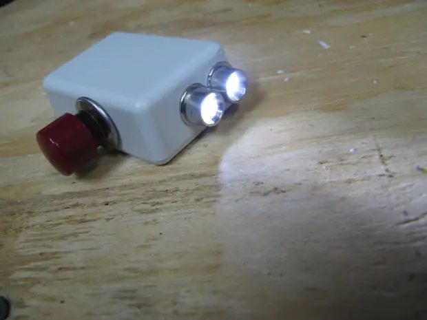 Luz portatil [Fàcil]