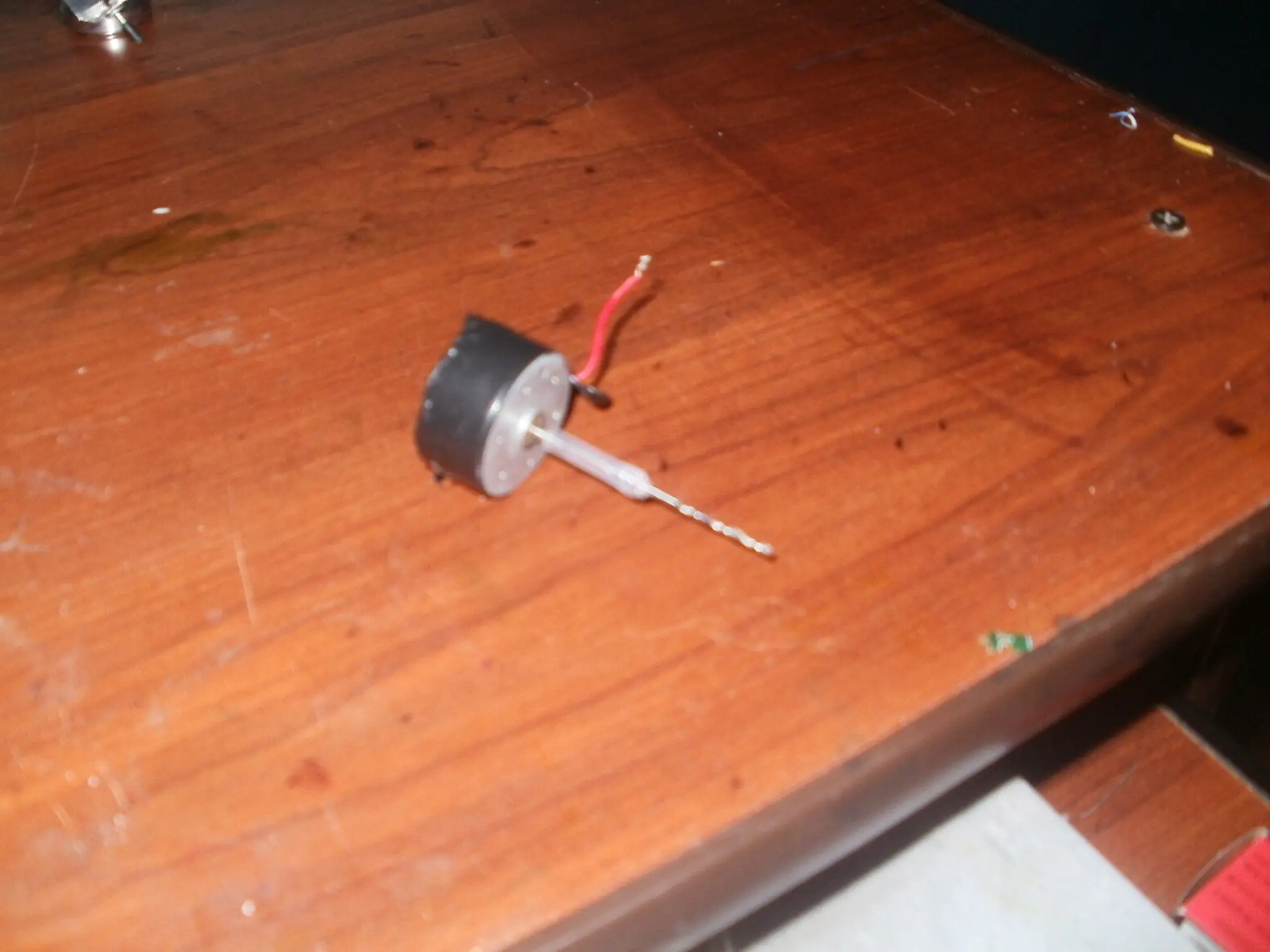 Agujereadora económica para electrónica. Parte 1