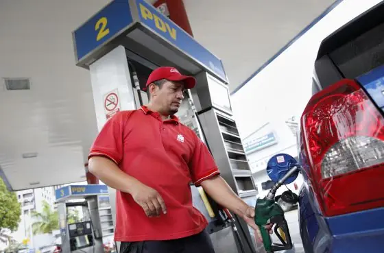 Venezuela -lata de Coca-Cola equivale a 250 lts gasolina