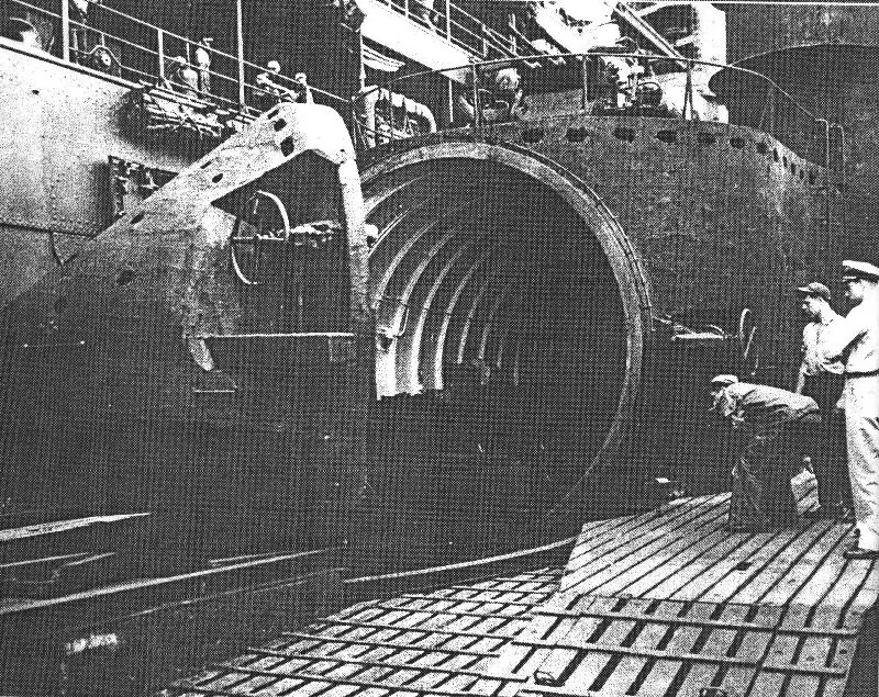 El portaaviones-submarino japonés (SGM)