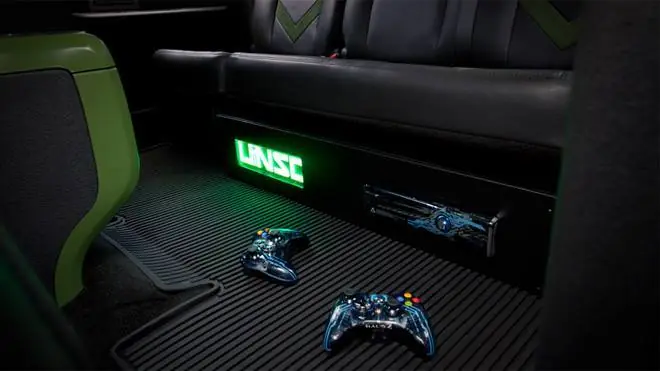 Camioneta Ford estilo Halo 4