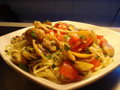 Clam Juice. Almejas