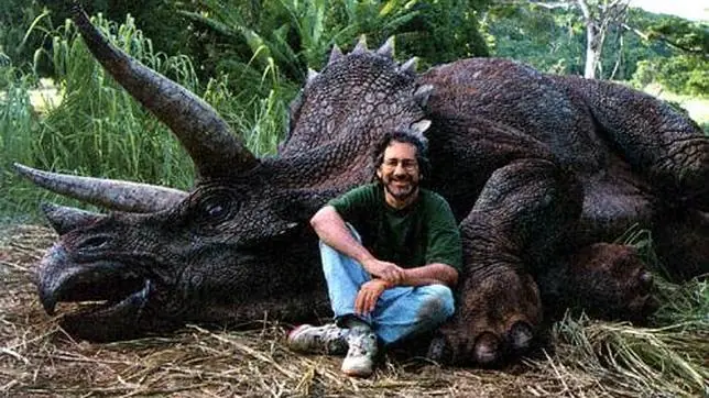Steven Spielberg asesino de triceratops!